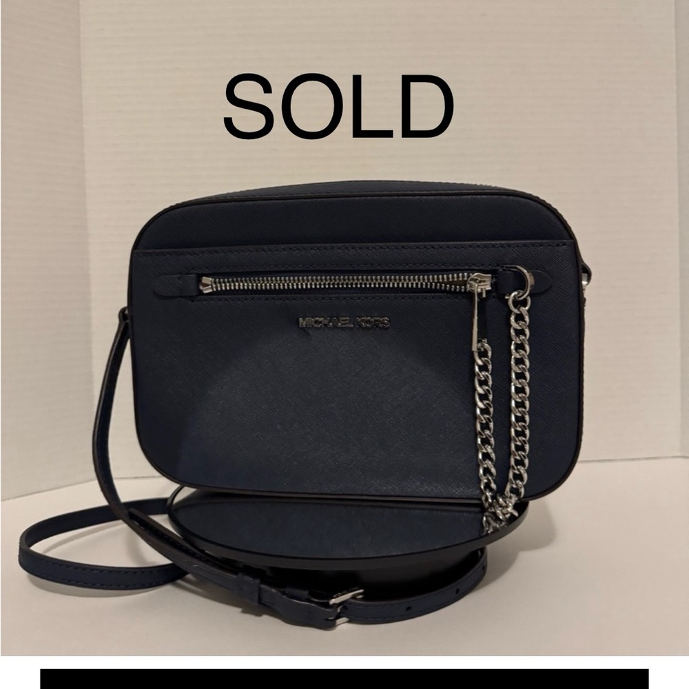 Navy blue crossbody bag.  Excellent condition.